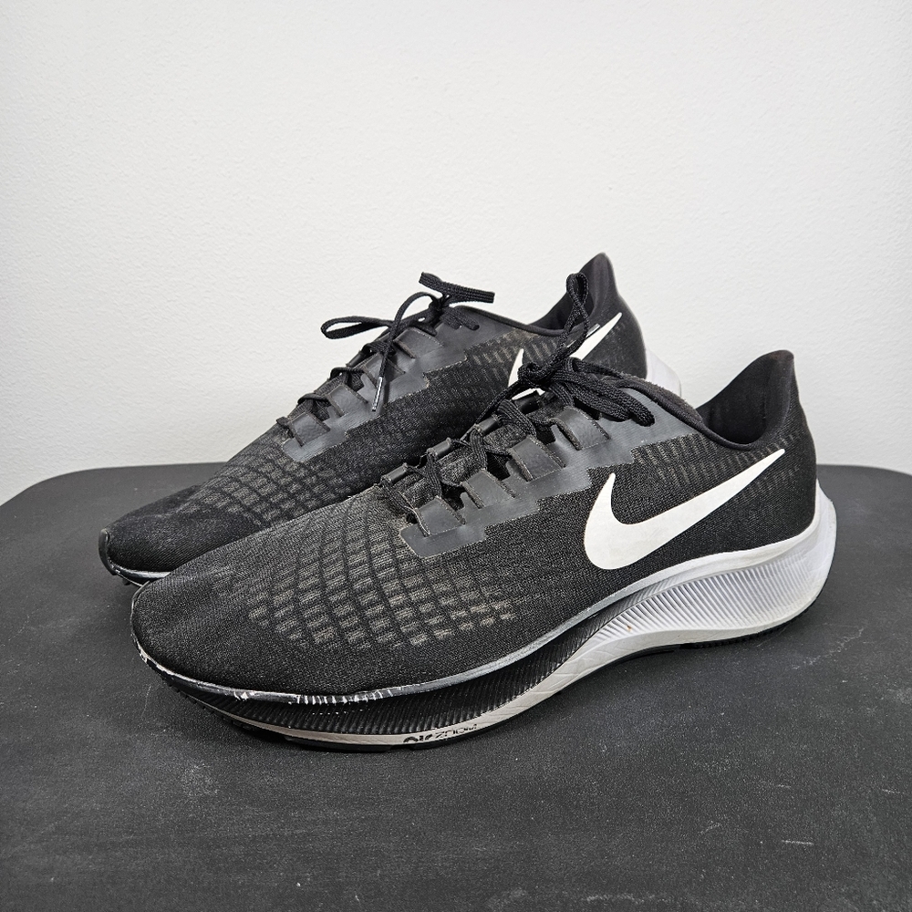 Nike Air Zoom Pegasus 37 Men Running Shoes Black/White CJ0677-001 size 15